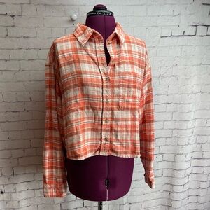 American Eagle Outfitters size small cropped flannel shirt